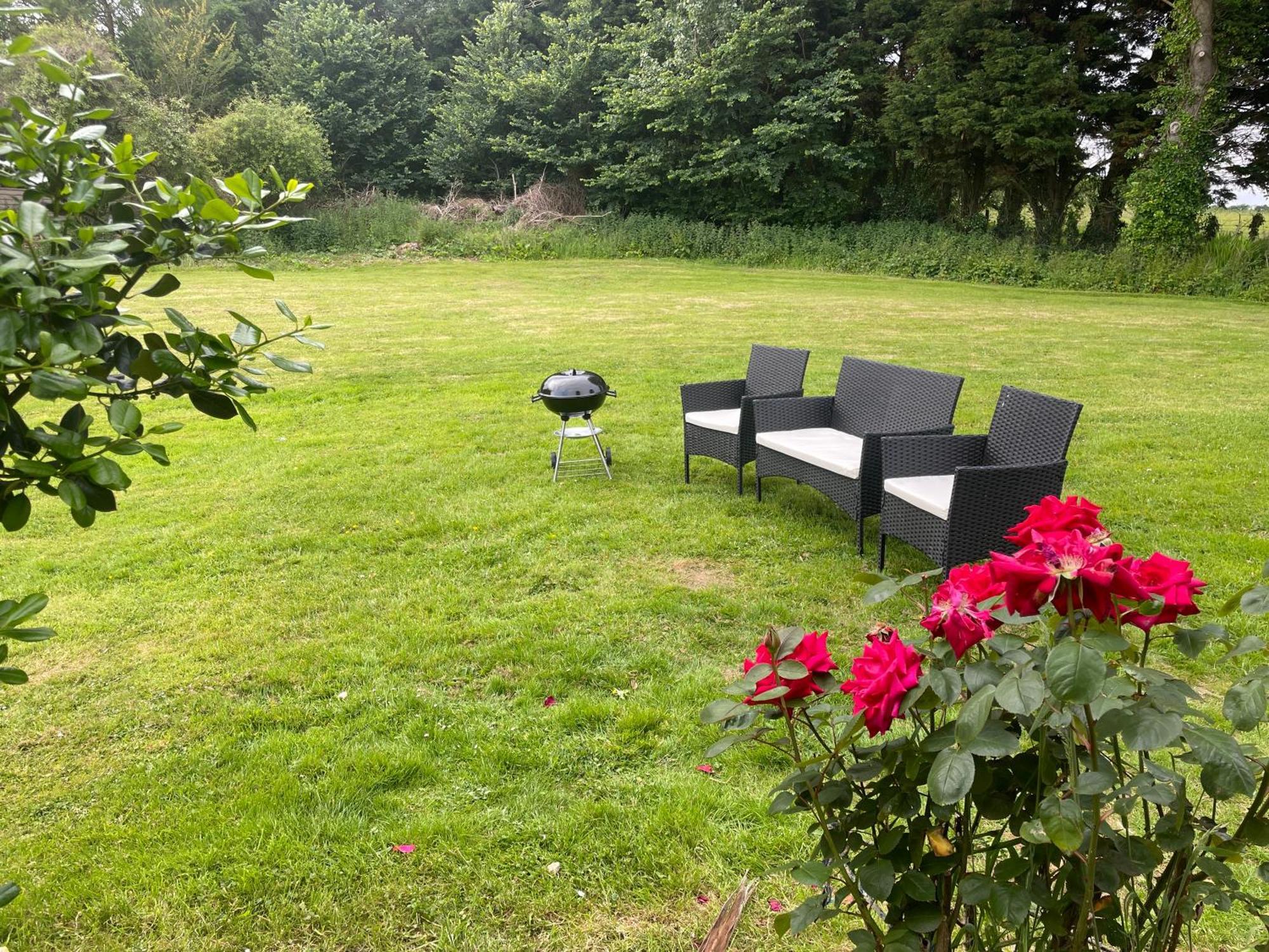 Look No Further Gorgeous Newly Renovated Contemporary Chalet Sandown Bay Holiday Centre Εξωτερικό φωτογραφία
