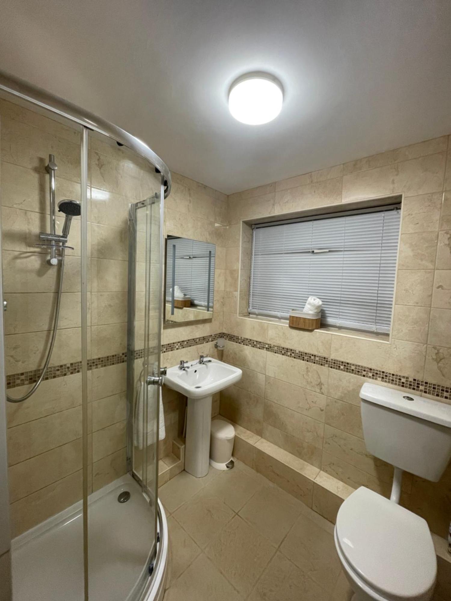 Look No Further Gorgeous Newly Renovated Contemporary Chalet Sandown Bay Holiday Centre Εξωτερικό φωτογραφία